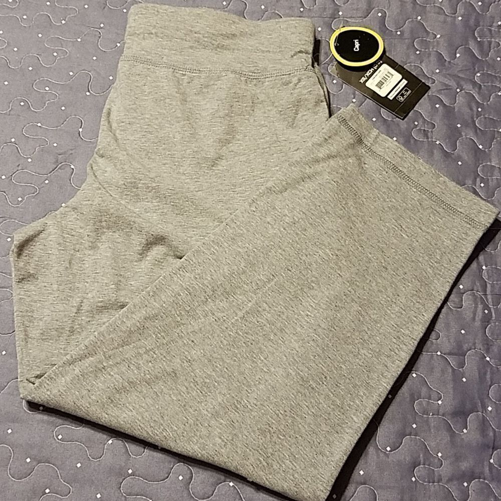 Athletic Works gray Capri pant size XS NWT